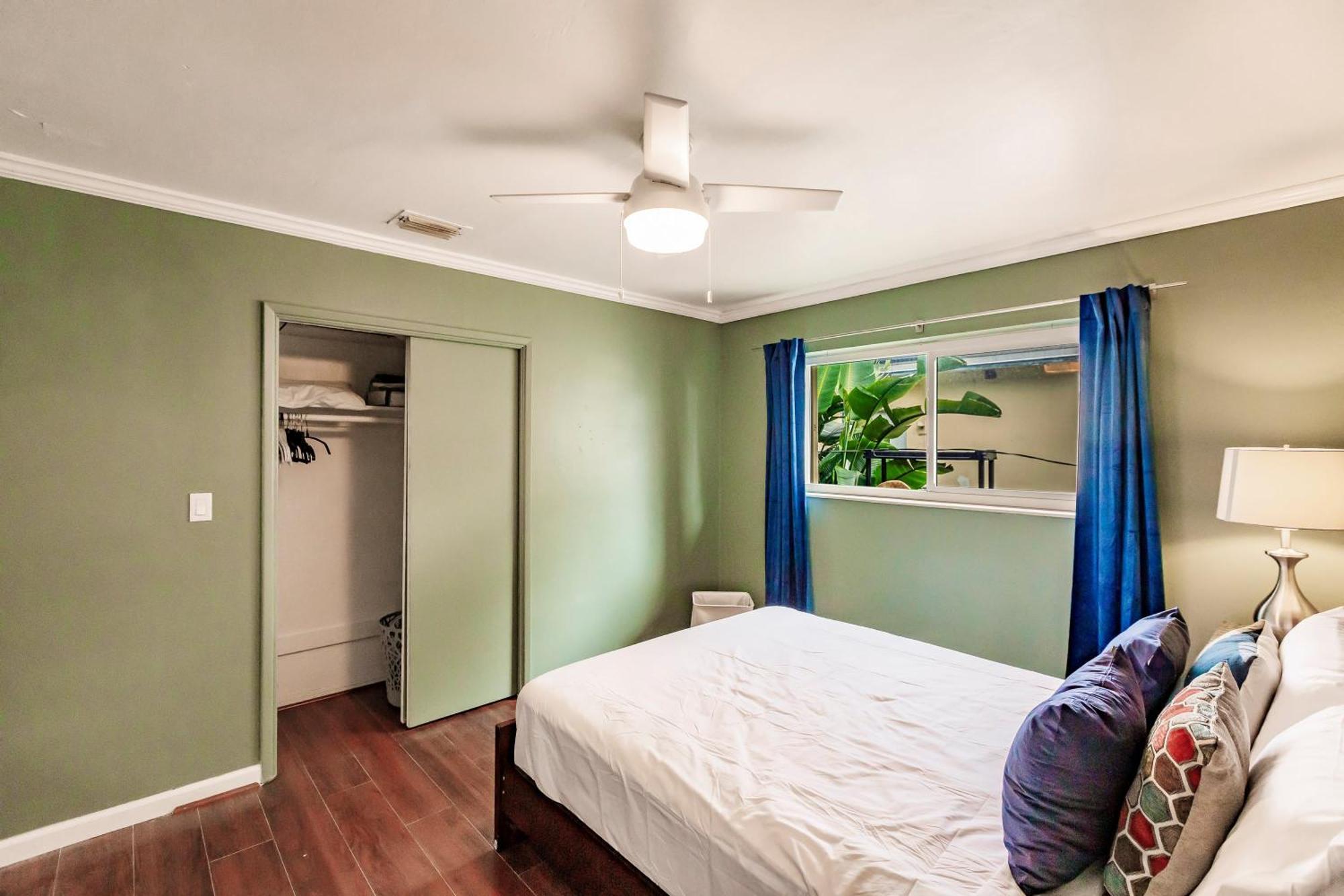 Bnb Hyperion - Updated 1B1B Hideaway - Sleeps 3 Hollywood Exterior photo
