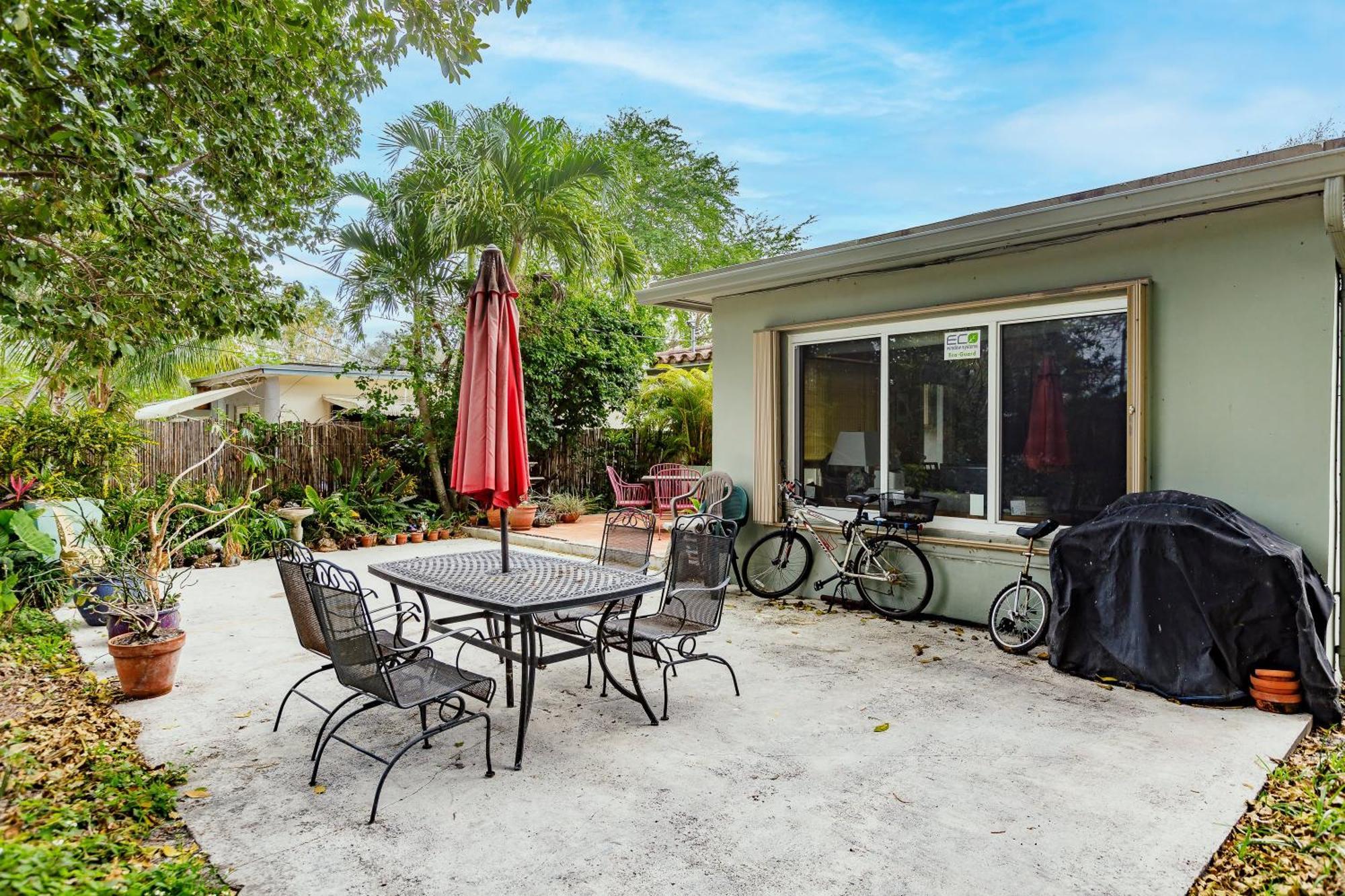 Bnb Hyperion - Updated 1B1B Hideaway - Sleeps 3 Hollywood Exterior photo